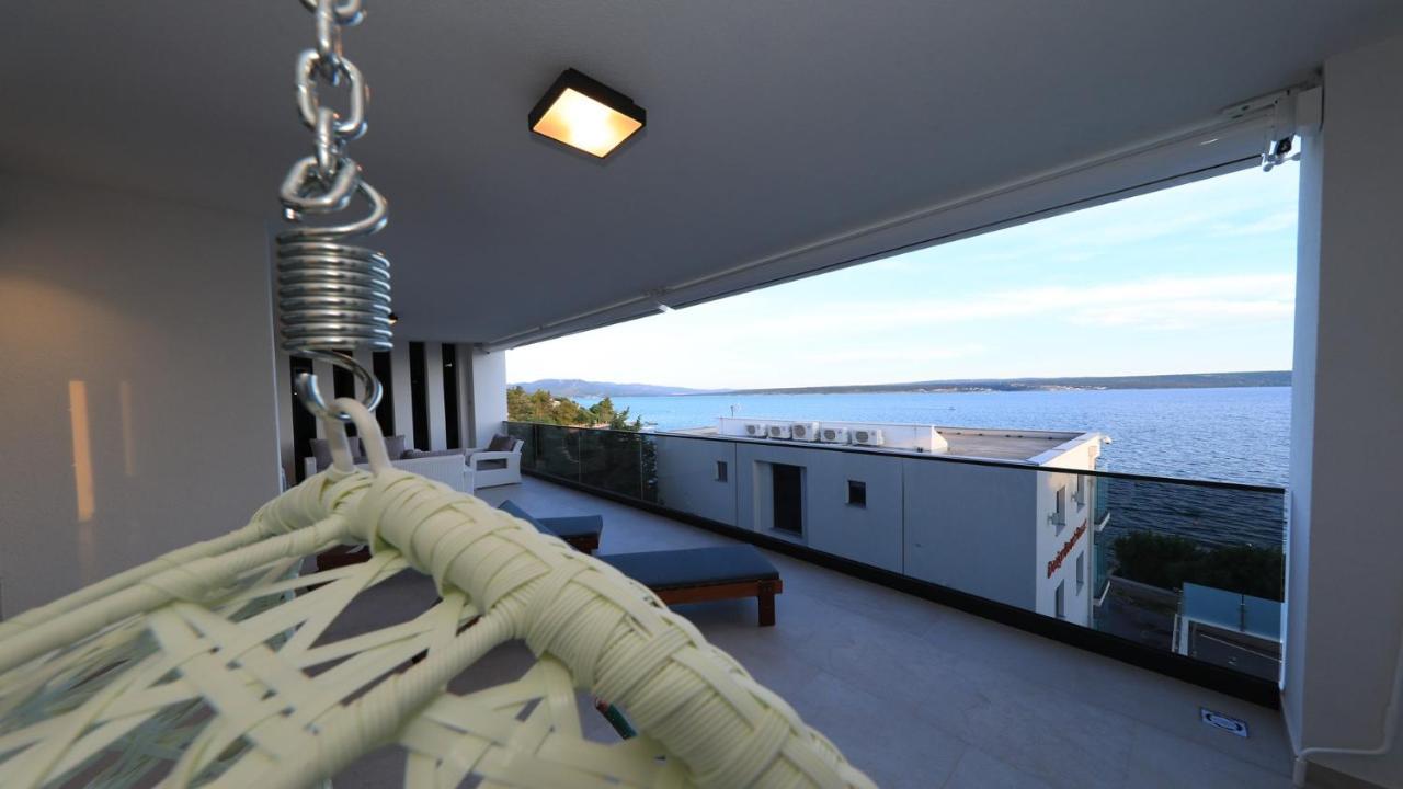 Adastra Apartments Maslenica Bagian luar foto