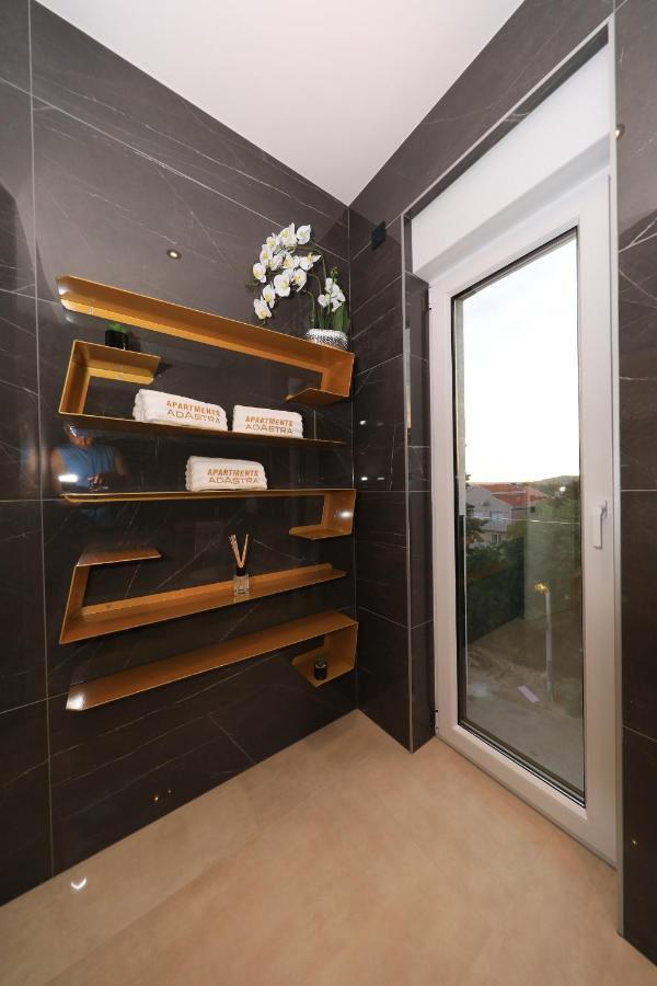 Adastra Apartments Maslenica Bagian luar foto